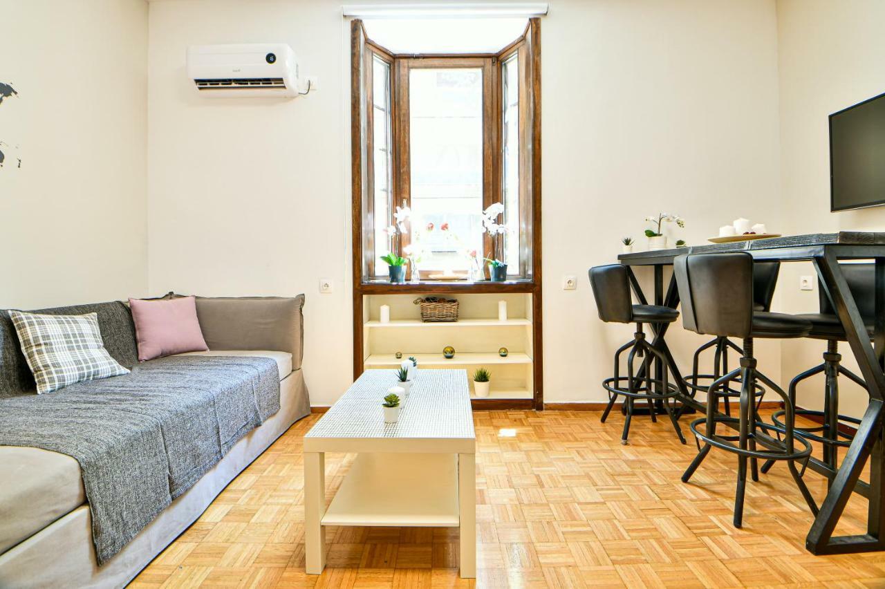 Flowers Of Athens, Boutique Aparthotel With 6-Apartments In Central Atina Dış mekan fotoğraf